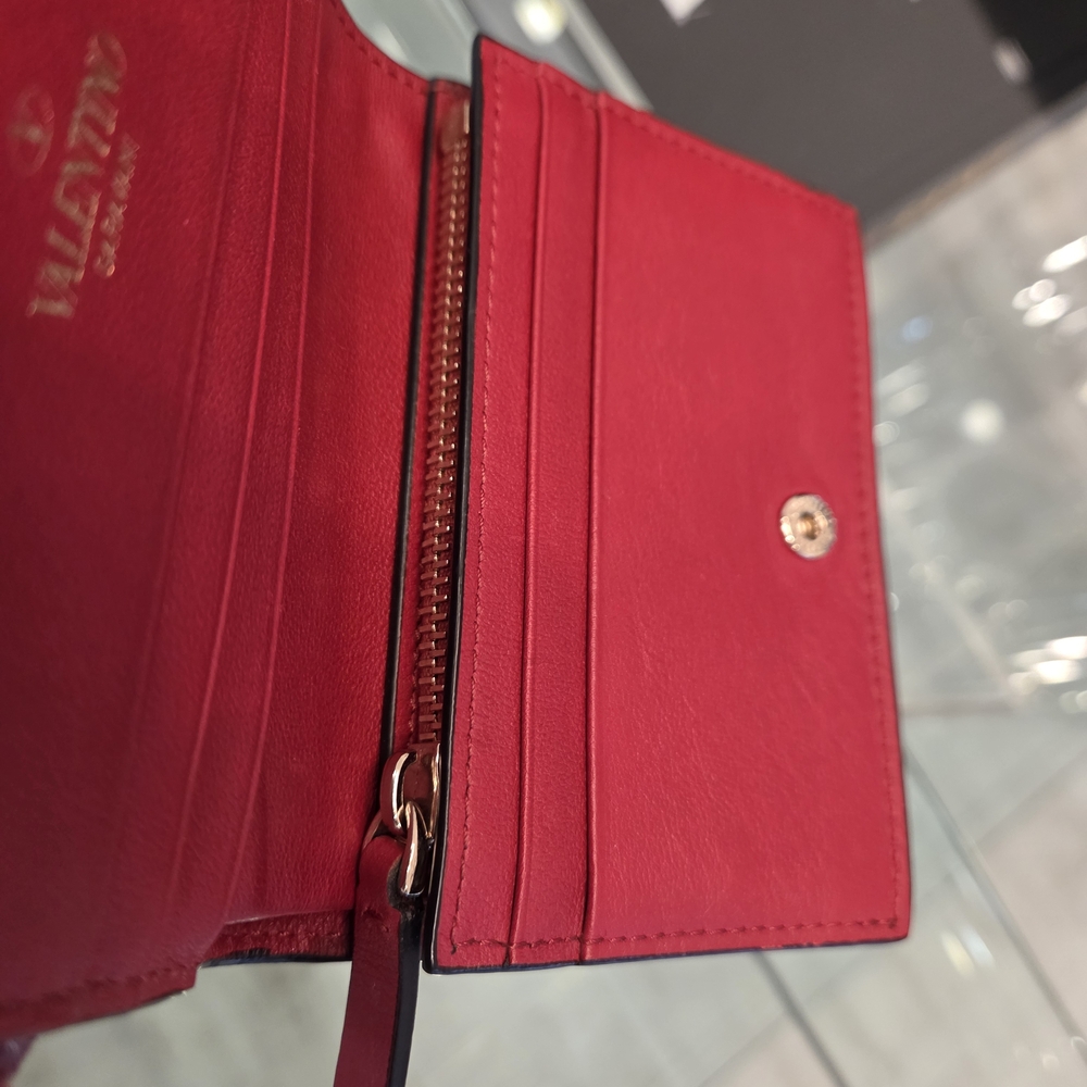 Valentino Garavani Rockstud Red Small wallet with Gift Box and Dust Bag - Picture 6 of 14